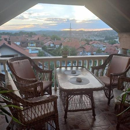 Apartman Salus Tuzla Buitenkant foto